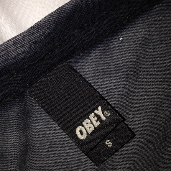 Obey Top - Picture 3 of 3