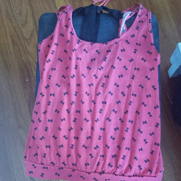 bow tank top
