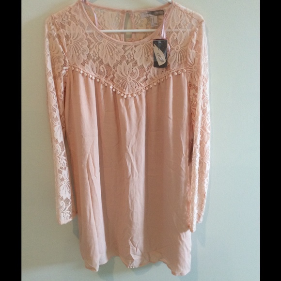 NWT Forever 21 blush lace dress