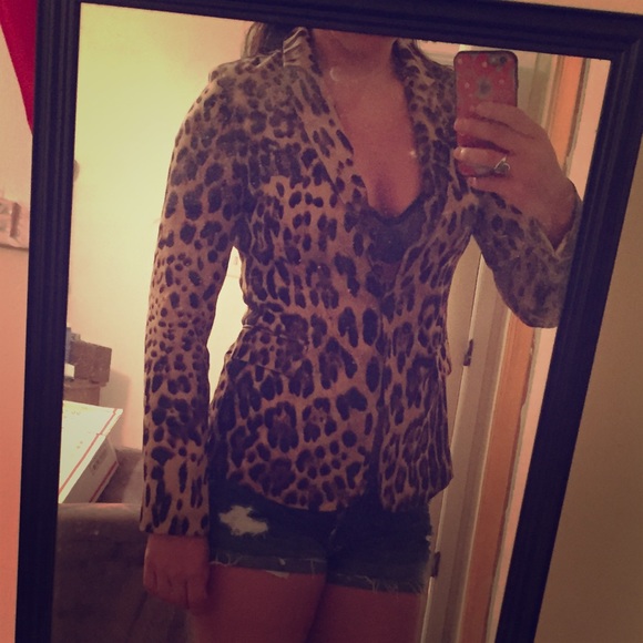 💢SOLD💢Cheetah jacket