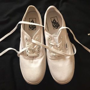 white vans size 8