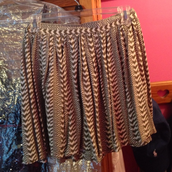 Olive green and white AE skirt