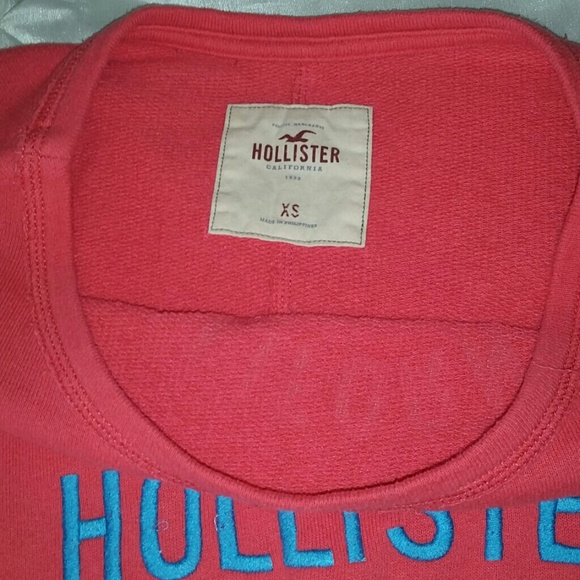 Sweatshirt - Picture 2 of 3