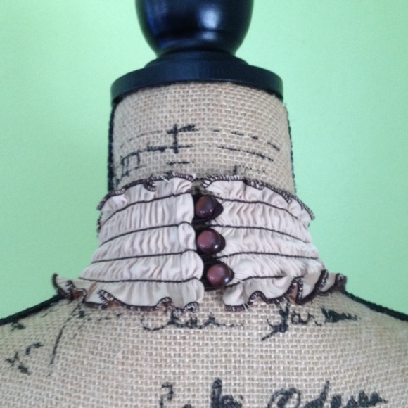 Beautiful Ruffle Top - Picture 3 of 4