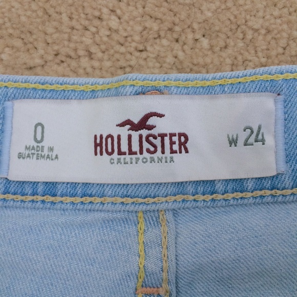 Hollister High Waisted Shorts - Picture 3 of 4