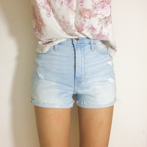 Hollister High Waisted Shorts - Picture 1 of 4