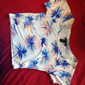 barely worn palm tree shirt