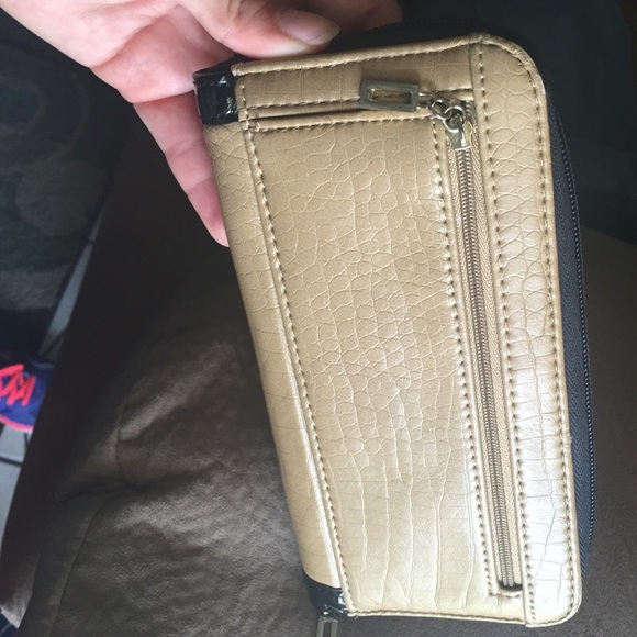 Tan with black and gold Guess wallet - Picture 2 of 4