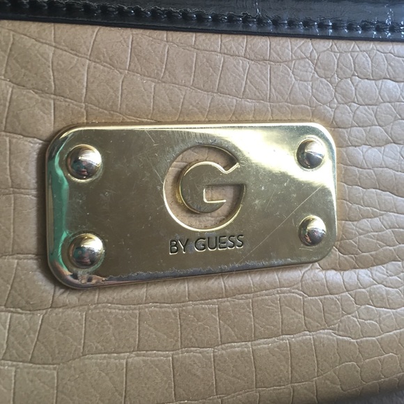 Tan with black and gold Guess wallet - Picture 4 of 4