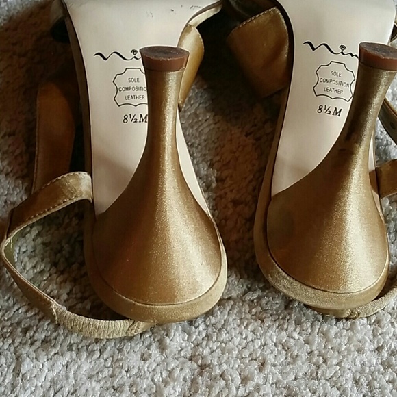 Shoes - Picture 3 of 3