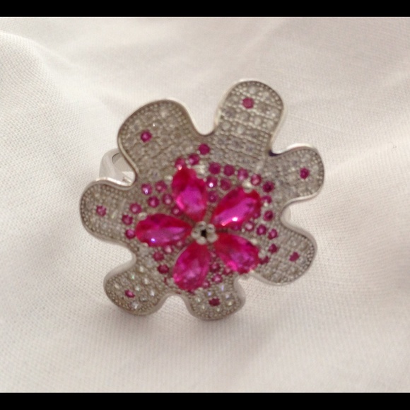 💯% 💞pink sapphire sterling silver ring size 8 🎀