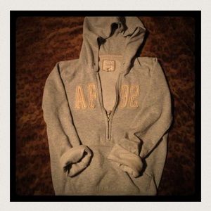 Abercrombie & Fitch Sweater