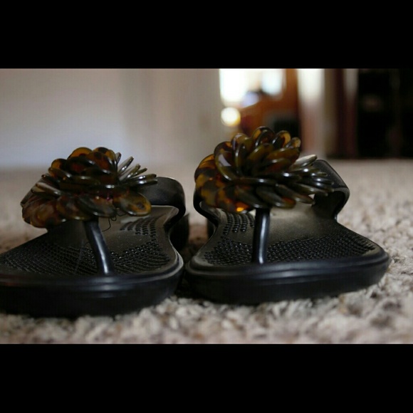 Catherine black oka-b's NEVER BEEN WORN