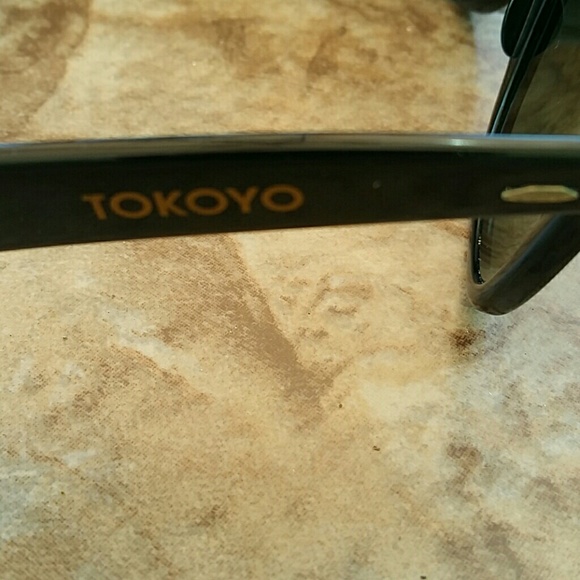 🚨Rare RETIRED Rayban Wayfarer Hardrock Tokyo🚨 - Picture 2 of 4