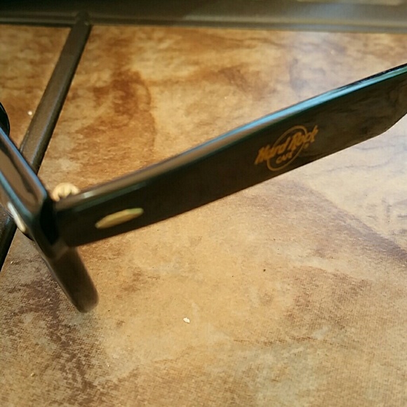 🚨Rare RETIRED Rayban Wayfarer Hardrock Tokyo🚨 - Picture 3 of 4