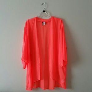 BRAND NEW H&M Neon Pink Kimono - Medium