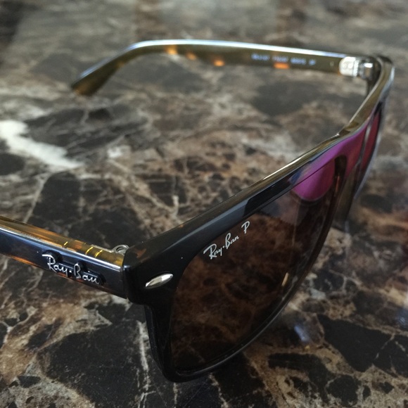 Ray-ban wayfarer polarized sunglasses - Picture 2 of 4