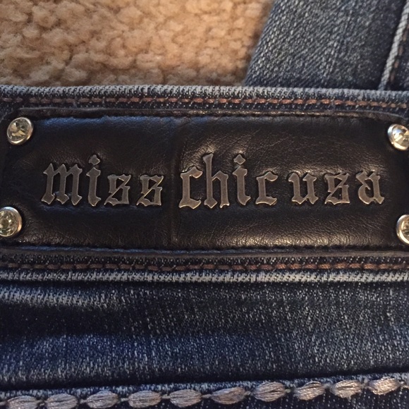 Jeans - Picture 2 of 4