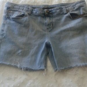 Vanity cut off shorts