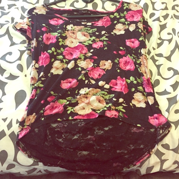 Floral lace slit back top