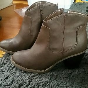 Old Navy faux leather boots