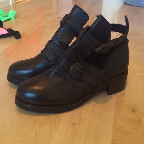 Black Topshop Arabels!