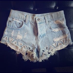 Carmar denim shorts from LF. Size 24