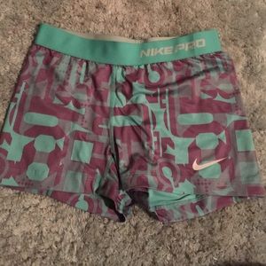 ✔️ Nike pros ✔️