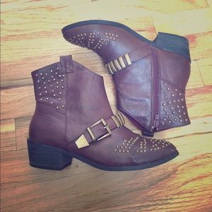 Spring Studded brown ankle boots