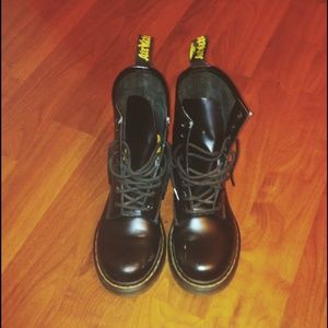 Doc martens, matte black broken in,