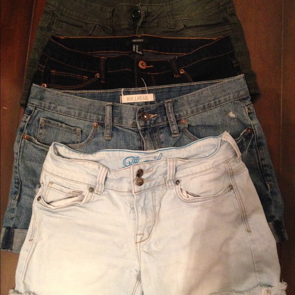 Bundle of shorts