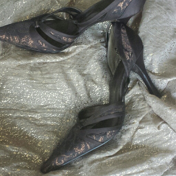 Brown/gold high heels