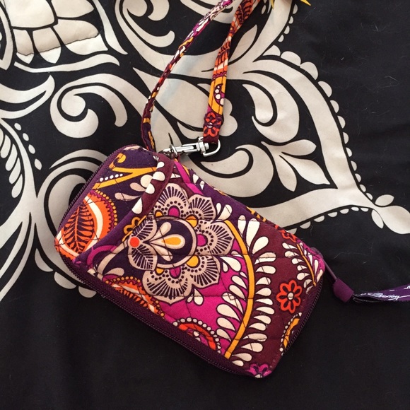 Vera Bradley tech clutch/wristlet