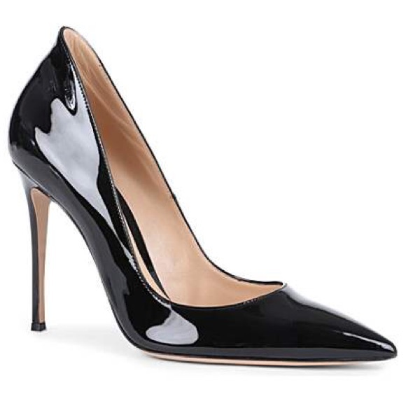 Gianvito Rossi black patent leather pumps
