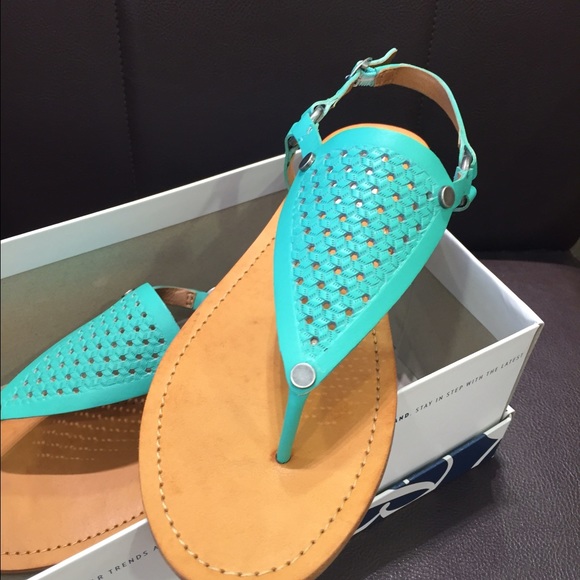 Lucky Brand sandals size 8