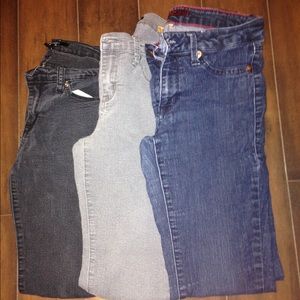 🎉FLASH SALE🎉Bundle of Jeans