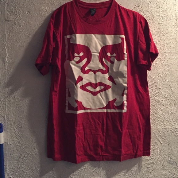 Glow in the dark Obey Graphic T