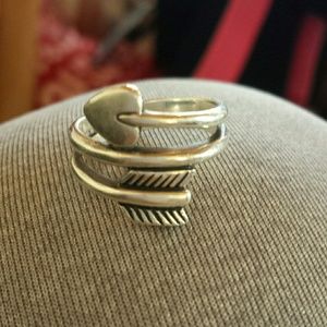 James Avery Ring size "5 1/2"
