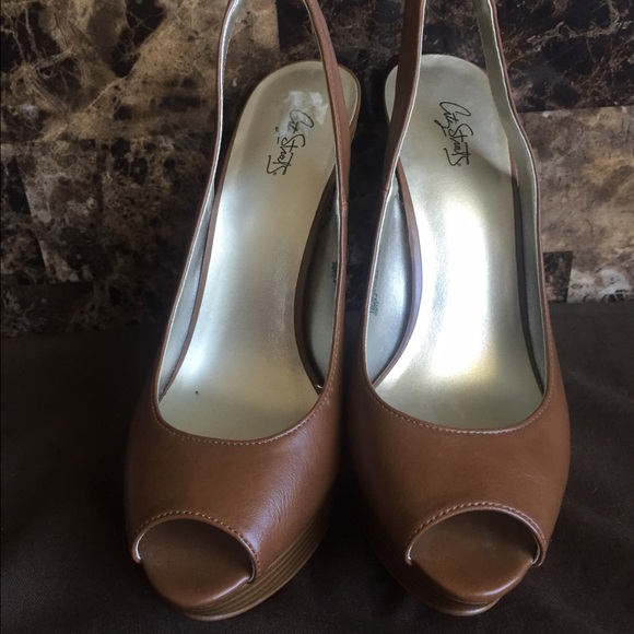 Light brown heels