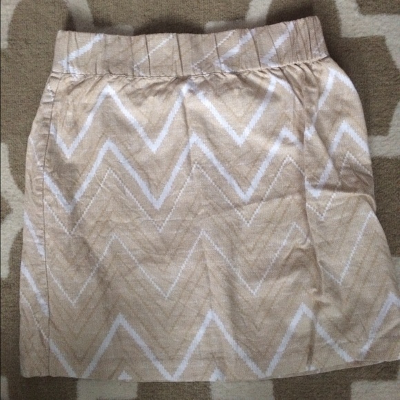 Banana Republic Skirt - Picture 2 of 3