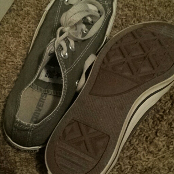 Converse - Picture 2 of 3