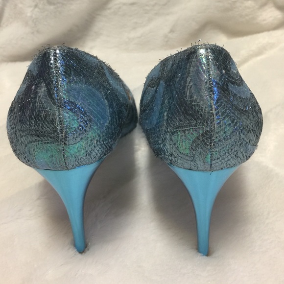 ✋🏻sold✋🏻  Miu Miu metallic pointy toe pump - Picture 2 of 4