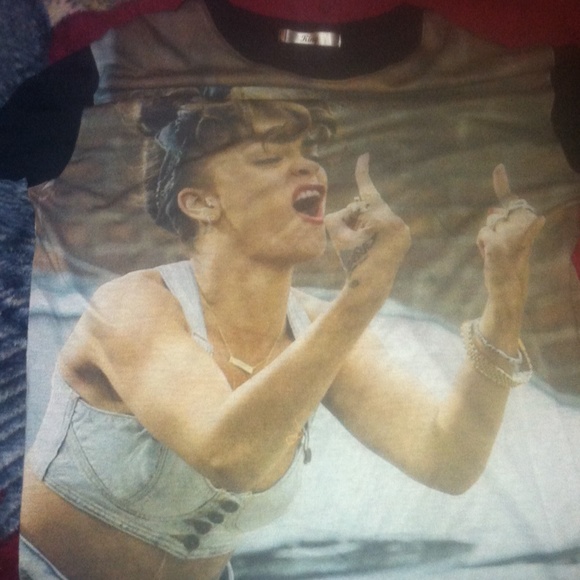 RihanA T-shirt