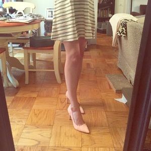 Ann Taylor Peach suede pumps