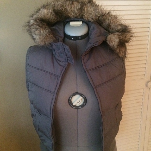Aeropostale vest.