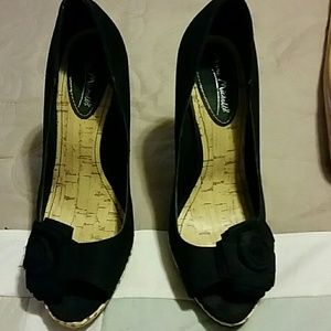 Black high 3 1/2" heel