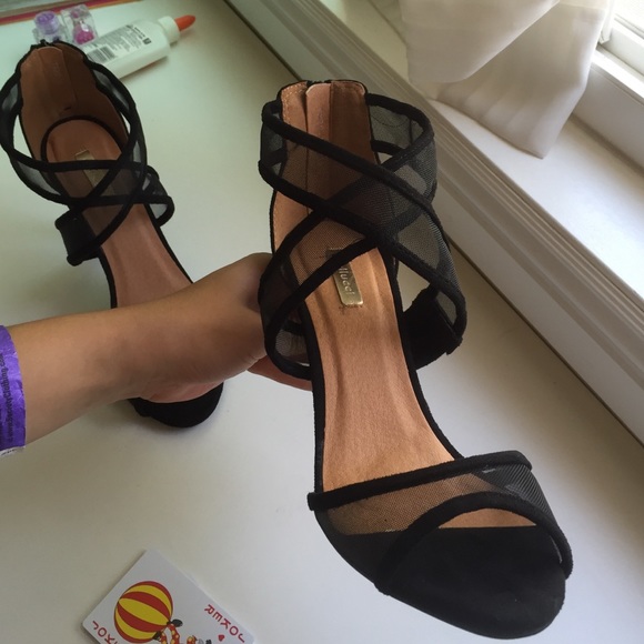 BRAND NEW PUBLIC DESIRE HEELS - Picture 2 of 4