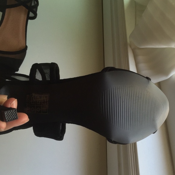 BRAND NEW PUBLIC DESIRE HEELS - Picture 3 of 4