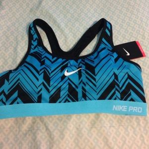 ❗️SOLD❗️NWT Nike Pro Classic Padded Sports Bra