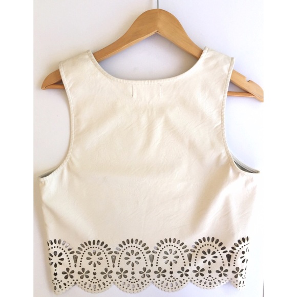 MinkPink | Laser Cut Top - Picture 2 of 4